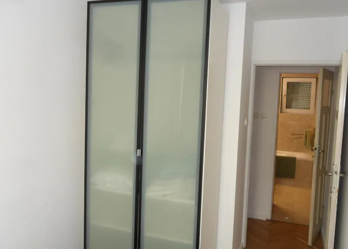 Wroclaw University Apartment Вроцлав