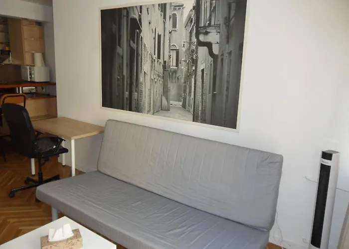 Wroclaw University Apartment Апартаменти Вроцлав