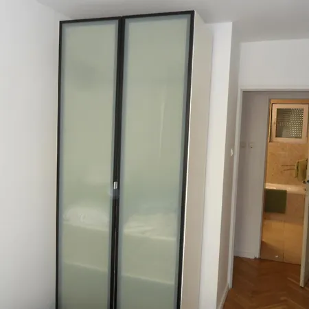 Wroclaw University Apartment Wroclaw