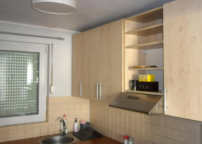Wroclaw University Apartment דירה *